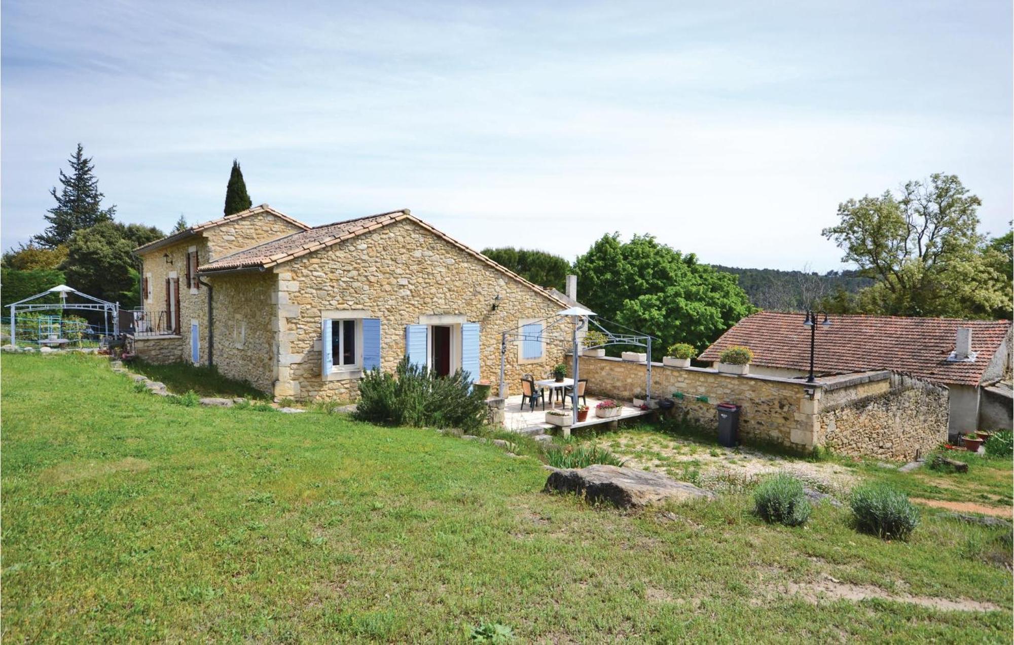 Awesome Home In Bollene With Wifi Exterior photo