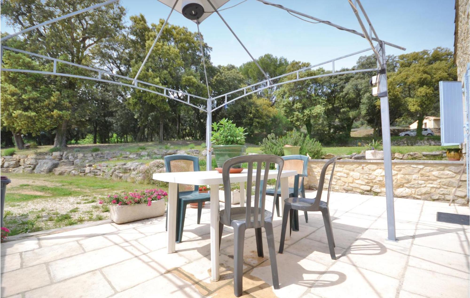 Awesome Home In Bollene With Wifi Exterior photo