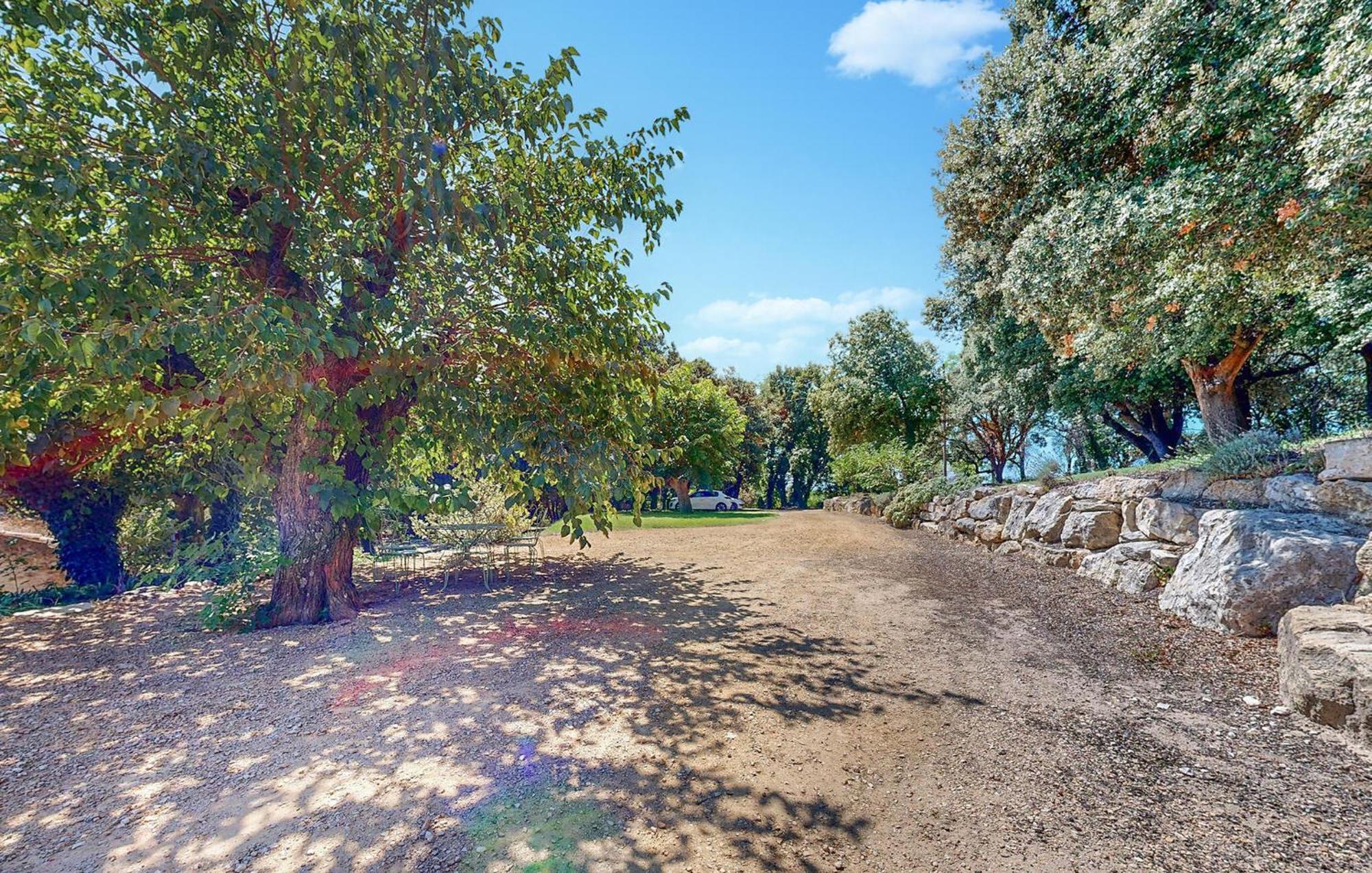 Awesome Home In Bollene With Wifi Exterior photo